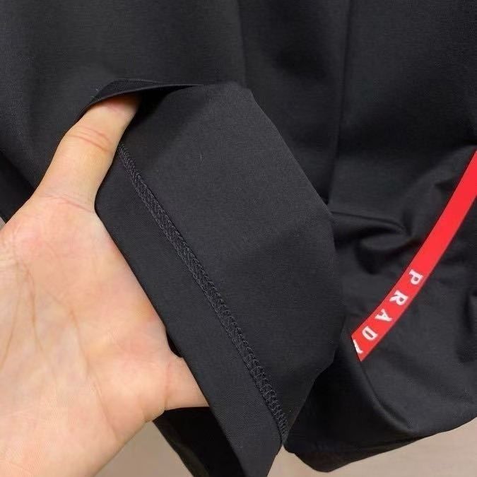 【Prada旗艦店】( プラダ ) 長袖 即日出荷 ご好評に付き再入荷！-BRAND OFF