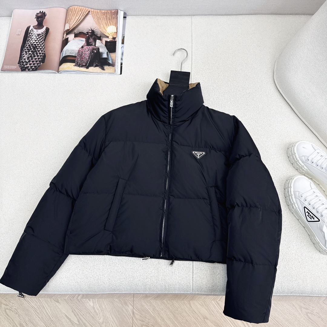 【PRADA旗艦店】ダウンジャケット、ご好評に付き再入荷！-BRAND OFF