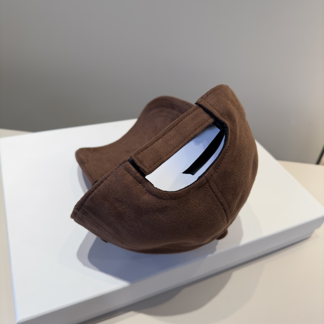 【PRADA公式旗艦店】プラダ キャップ/帽子-BRAND OFF