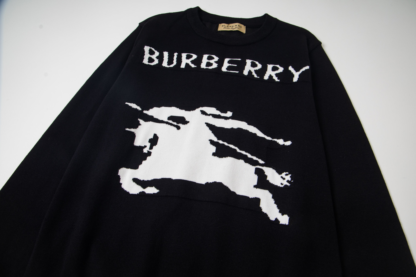 【BURBERRY旗艦店】バーバリー セーター 男女兼用 ご好評に付き再入荷！-BRAND OFF
