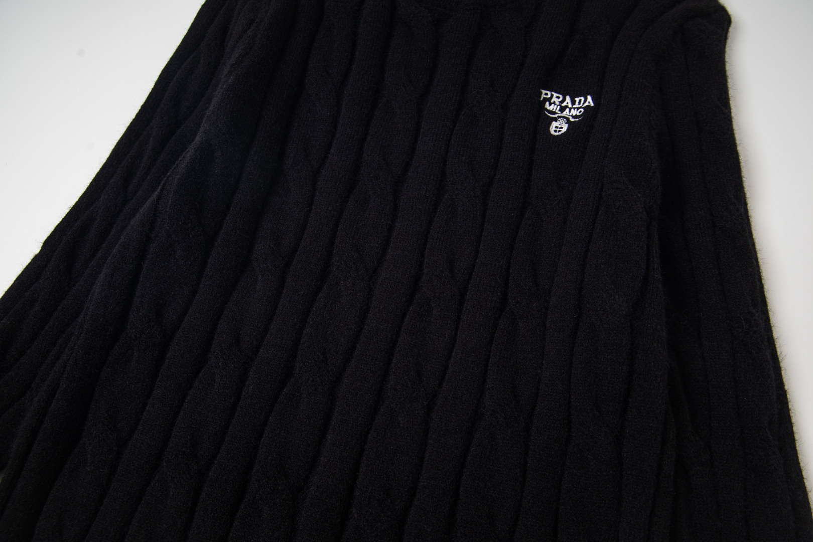 【PRADA旗艦店】プラダ セーター 男女兼用 ご好評に付き再入荷！-BRAND OFF