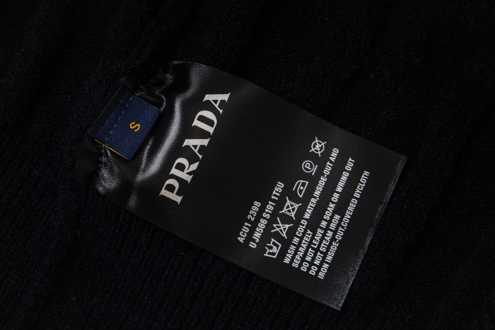 【PRADA旗艦店】プラダ セーター 男女兼用 ご好評に付き再入荷！-BRAND OFF