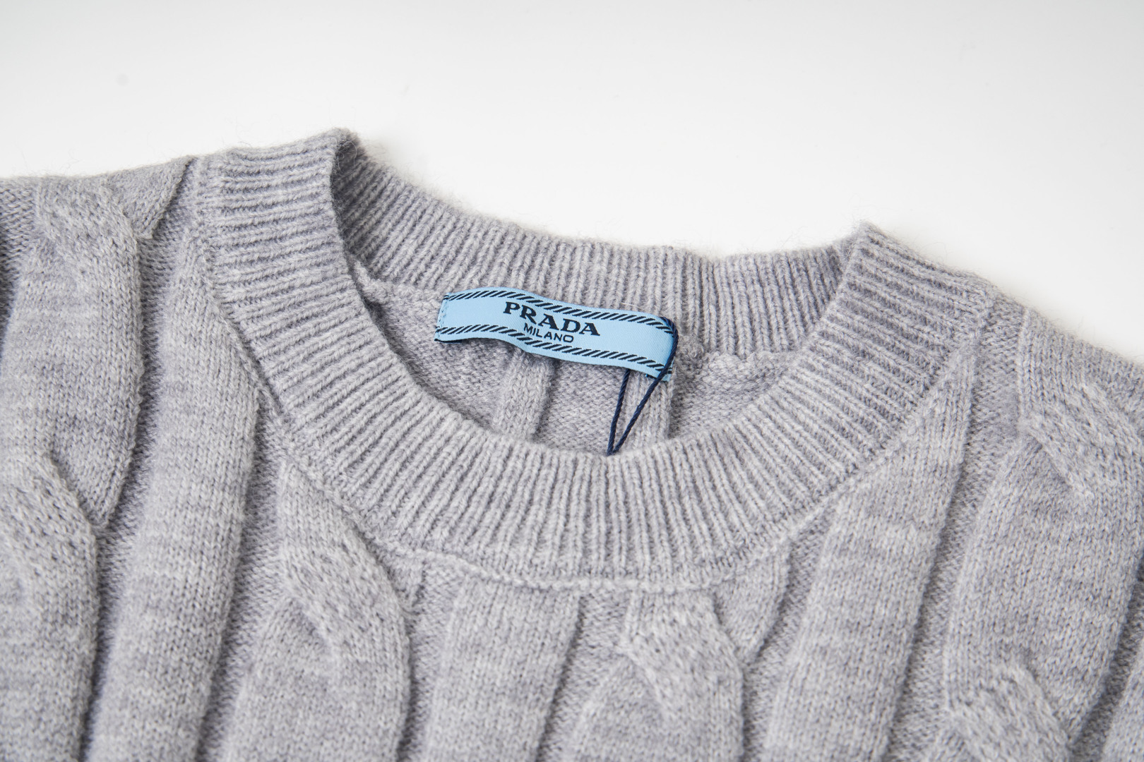 【PRADA旗艦店】プラダ セーター 男女兼用 ご好評に付き再入荷！-BRAND OFF