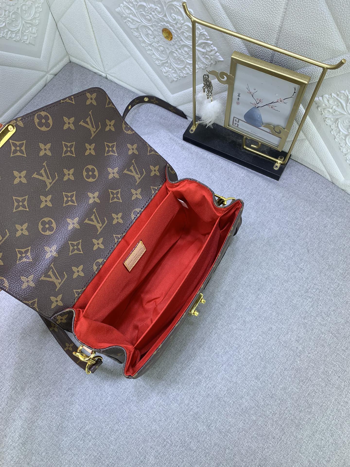 LOUISVUITTON モノグラムキャンバスボディにグレイン牛革のレオパードパッチ付き M47203 M40780-BRAND OFF