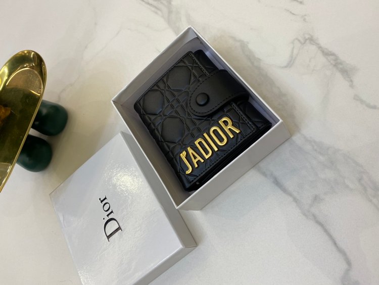 Dior （ディオール） 三つ折り財布-BRAND OFF