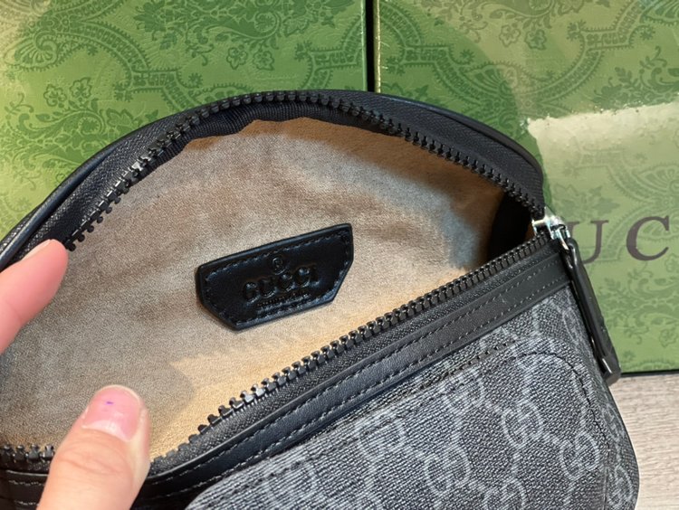 GUCCI(グッチ) GGスプリーム ベルトバッグ 2色-BRAND OFF