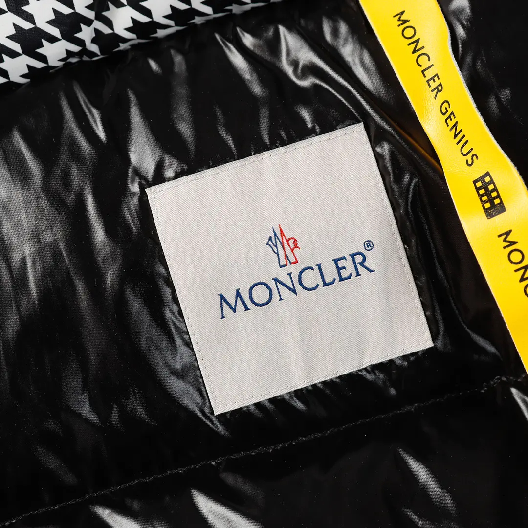 【Moncler】✖️【Fragment Design】23FW ダウンジャケット-BRAND OFF