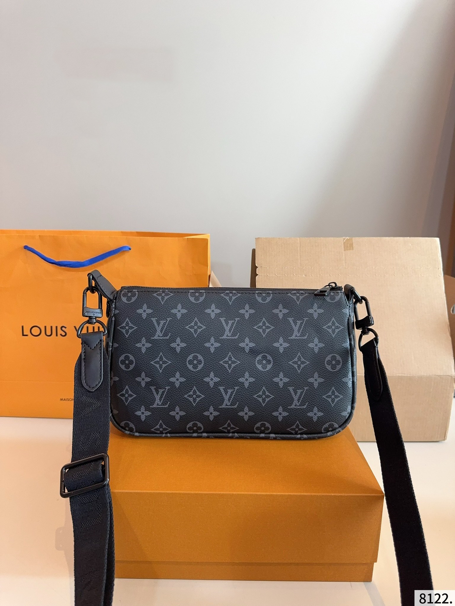大人気定番商品★LOUIS VUITTON ルイヴィトン メッセンジャーバッグ M11741-BRAND OFF