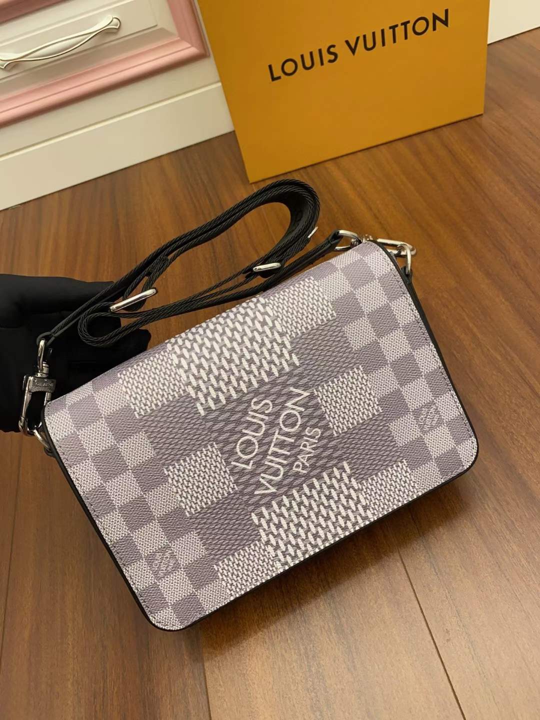 Louis Vuittonステュディオ メッセンジャー N50014-BRAND OFF