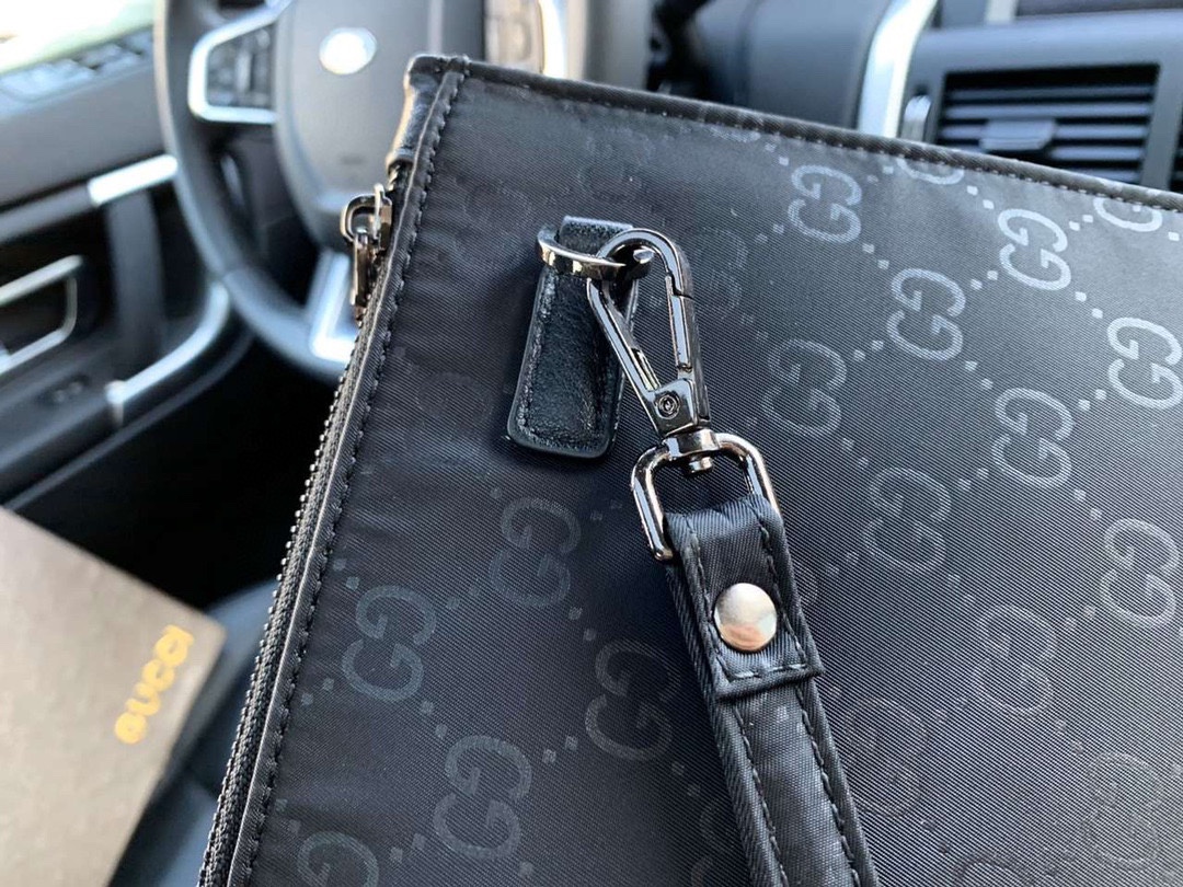 GUCCI 〔グッチ 〕クラッチバッグ-BRAND OFF