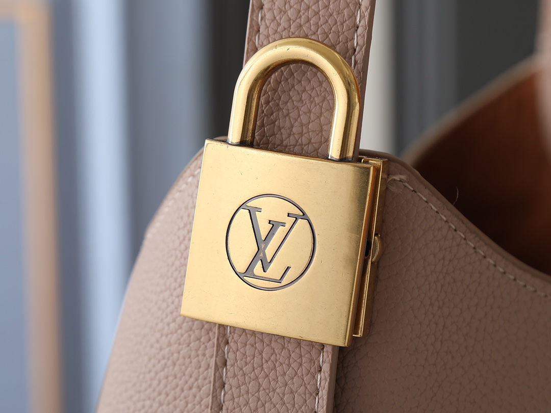 LOUIS VUITTON ルイヴィトン Low Key Hobo ハンドバッグ-BRAND OFF