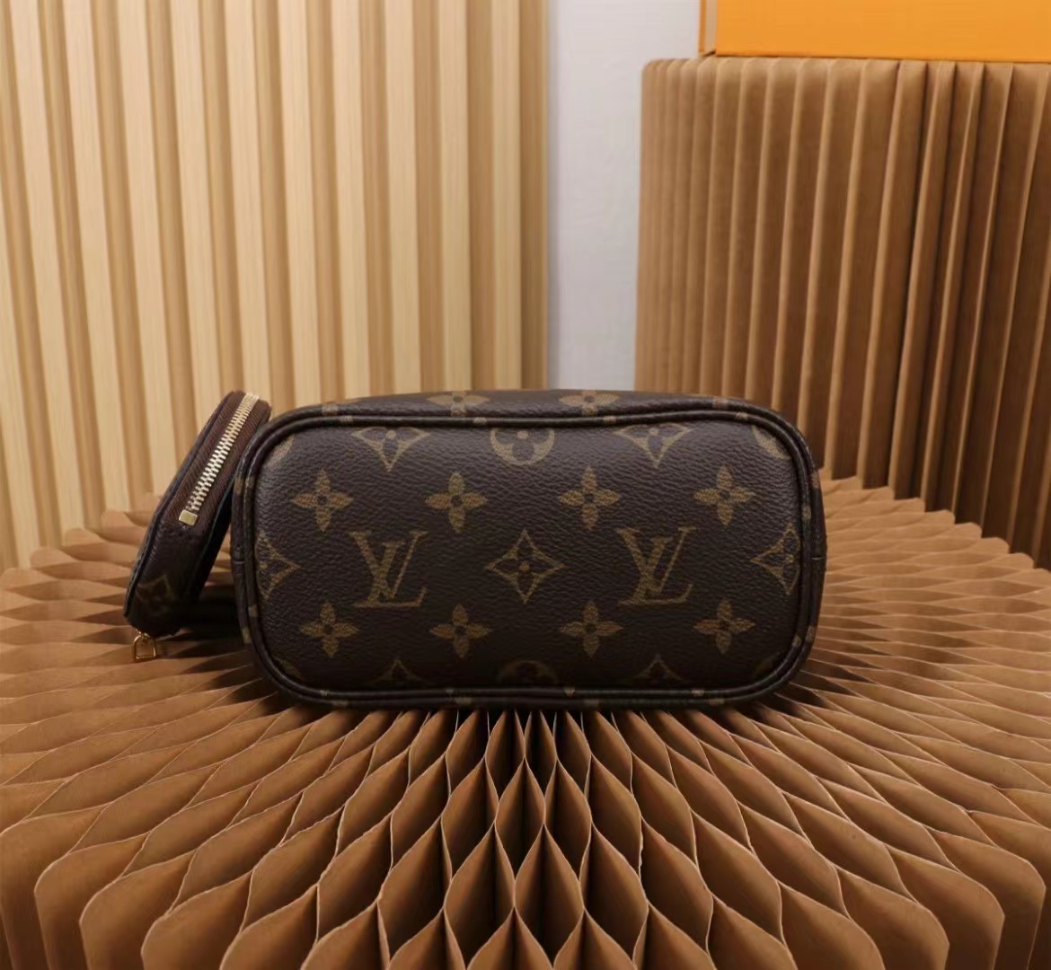 【LOUIS VUITTON】NEVERFULL BB ショルダーバッグ M46705-BRAND OFF