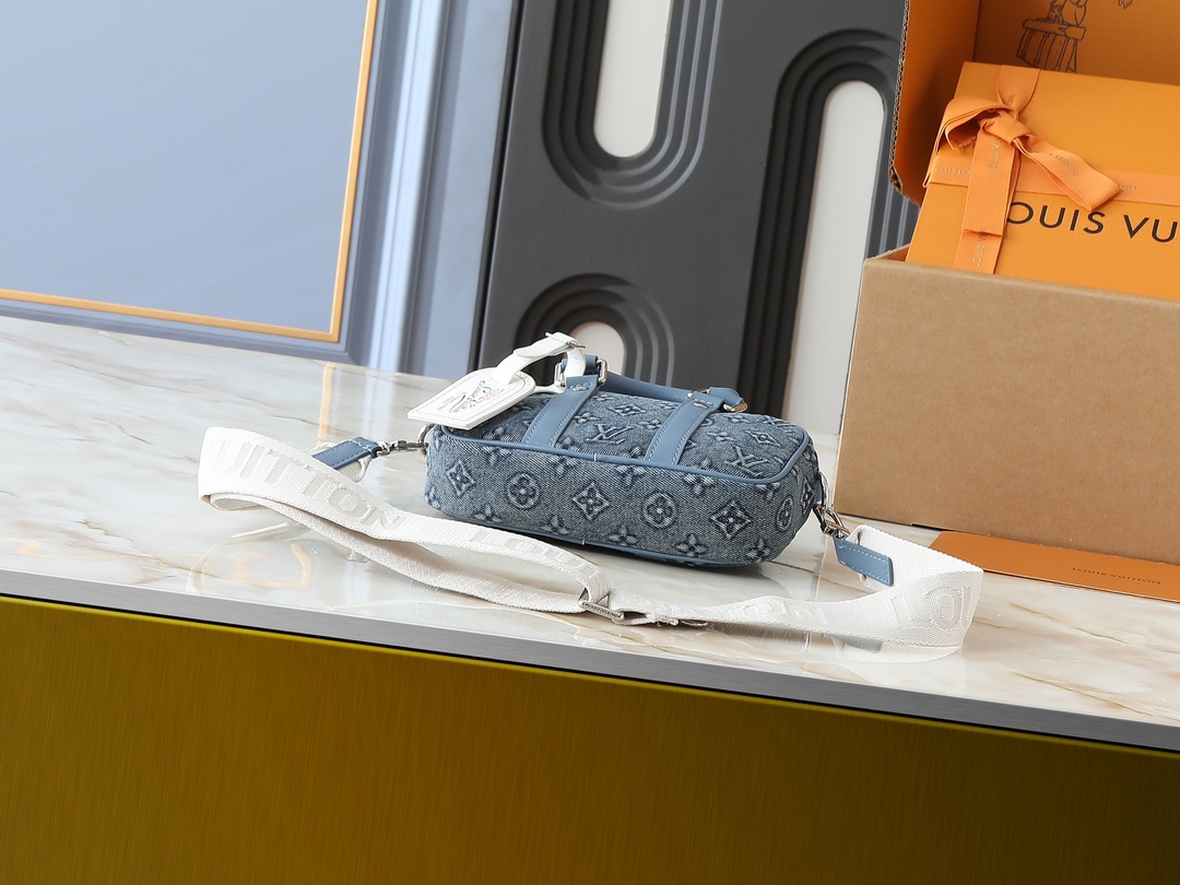 LOUIS VUITTON ルイヴィトン Nano Porte Documents Voyage M82770-BRAND OFF