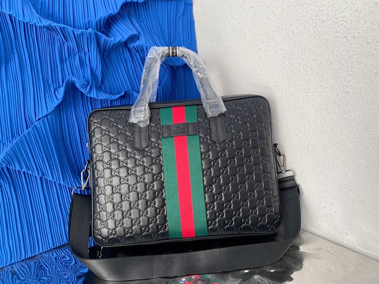 Gucci（グッチ）メンズハンドバッグ 39 x 29 cm-BRAND OFF