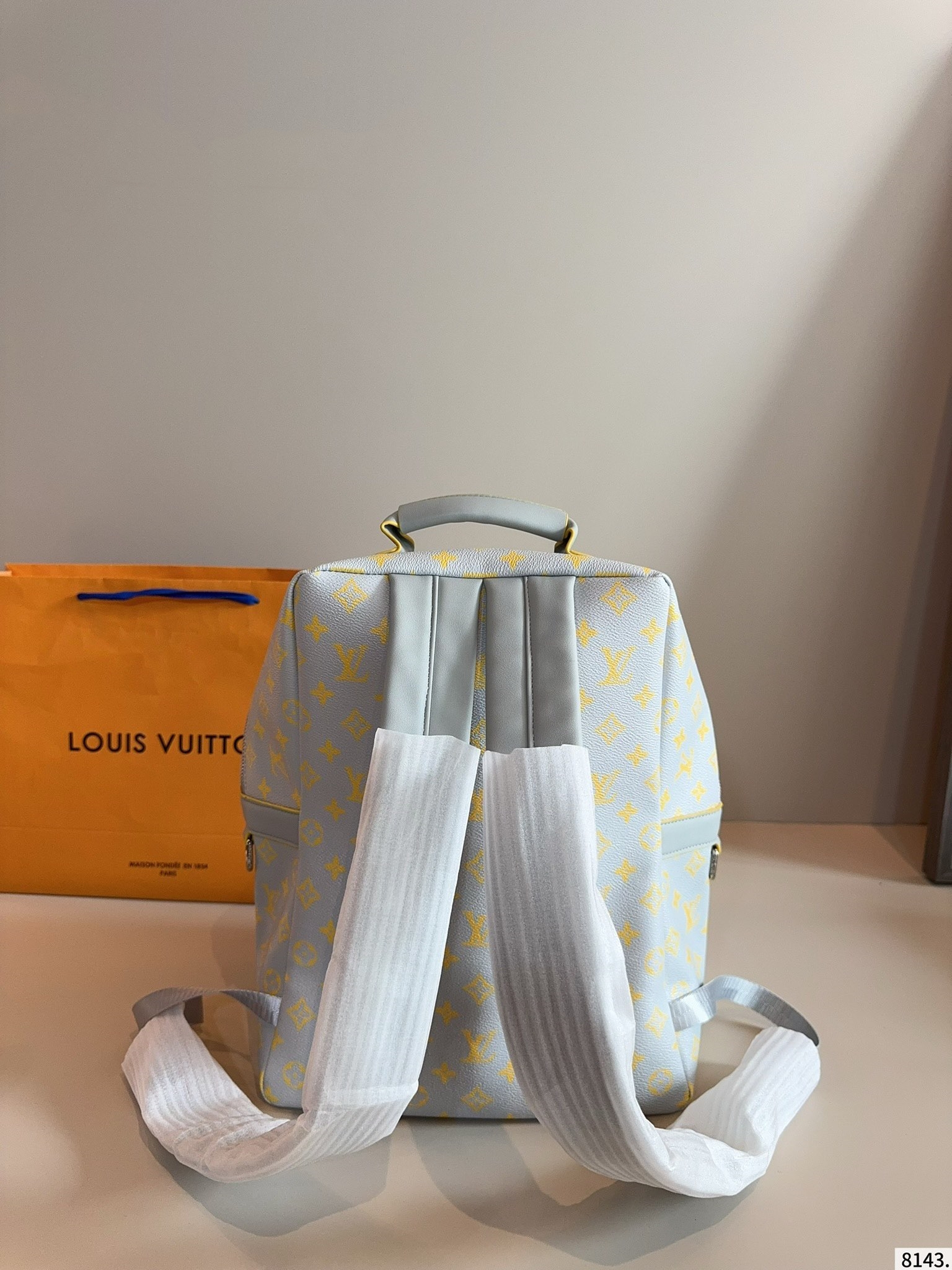 大人気定番商品★LOUIS VUITTON ルイヴィトン バックパック-BRAND OFF
