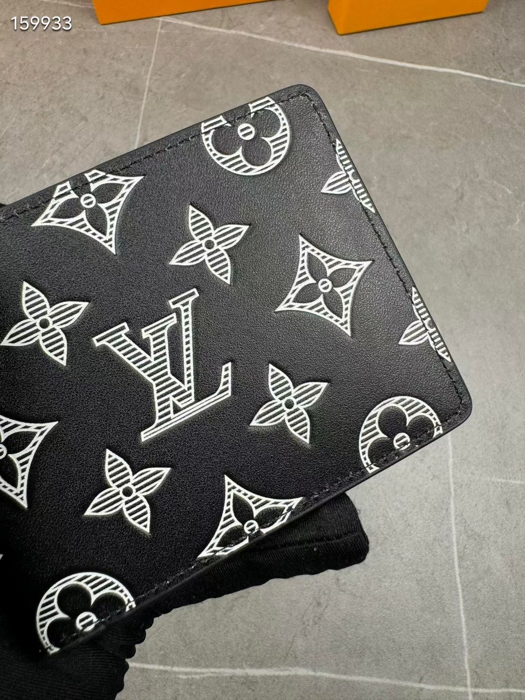LOUIS VUITTON（ルイヴィトン）MULTIPLE 財布 M83379-BRAND OFF