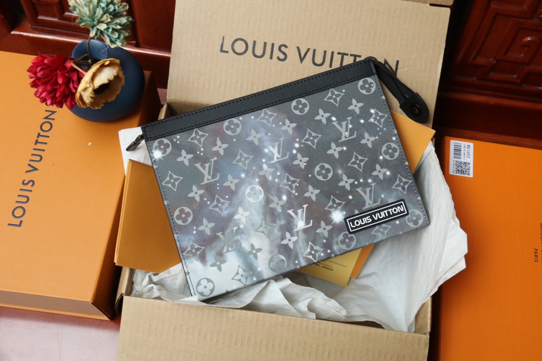 LOUIS VUITTON（ルイヴィトン）POCHETTE VOYAGE クラッチバッグ M44448-BRAND OFF