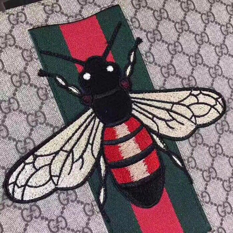 Gucci（グッチ）クラッチバッグ 35.5x25x4cm-BRAND OFF