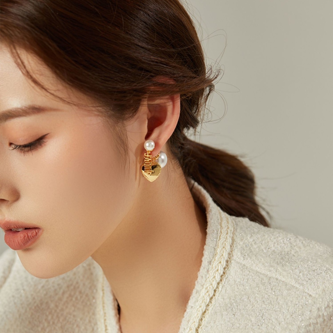 DIOR (ディオール) パール ピアス-BRAND OFF