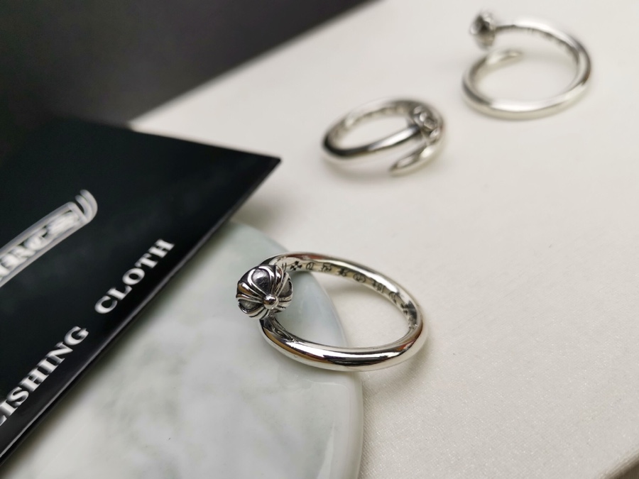 【Chrome Hearts】  男性と女性のためのクロエハートファッションパーソナリティリング-BRAND OFF