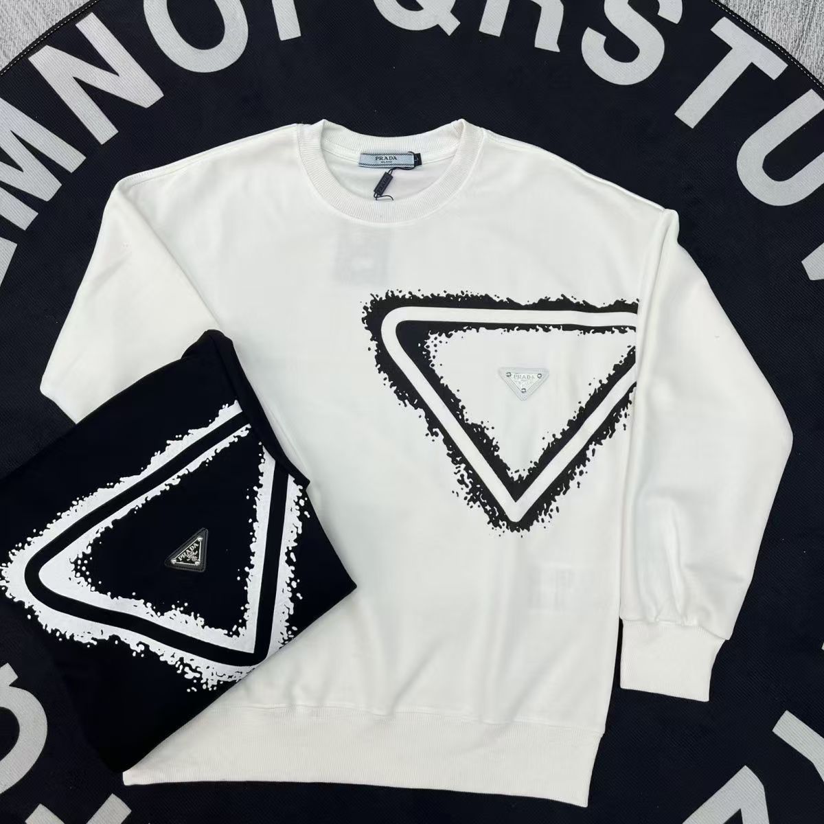 【Prada旗艦店】( プラダ ) 長袖 男女兼用、ご好評に付き再入荷！-BRAND OFF