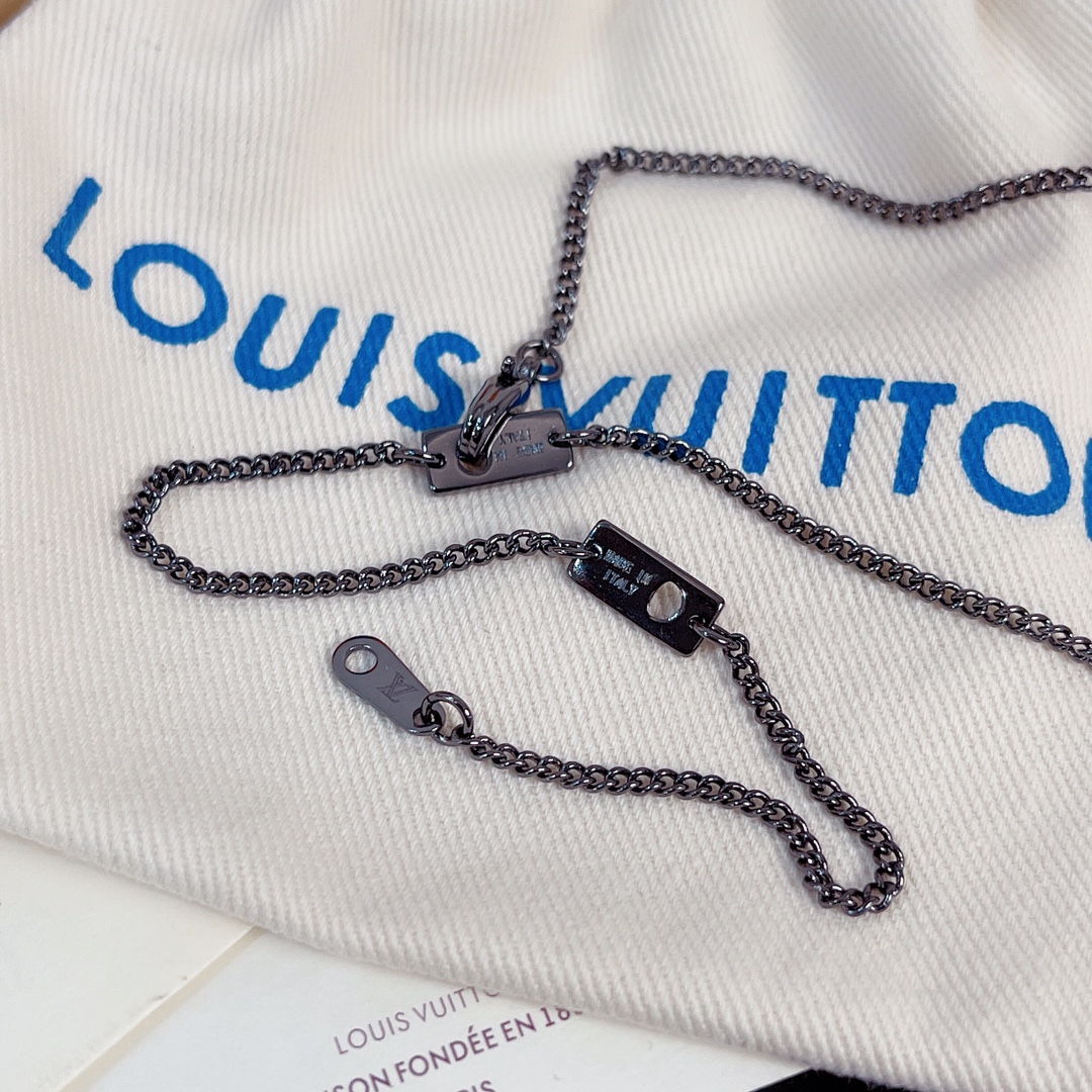 Louis Vuitton（ルイヴィトン）ペンダントチェーンLVコーラル  M68903-BRAND OFF