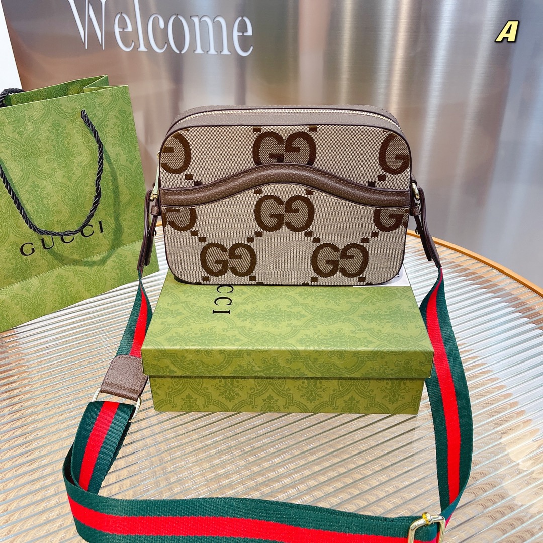 GUCCI(グッチ) メッセンジャーバッグ 24*5*17cm-BRAND OFF