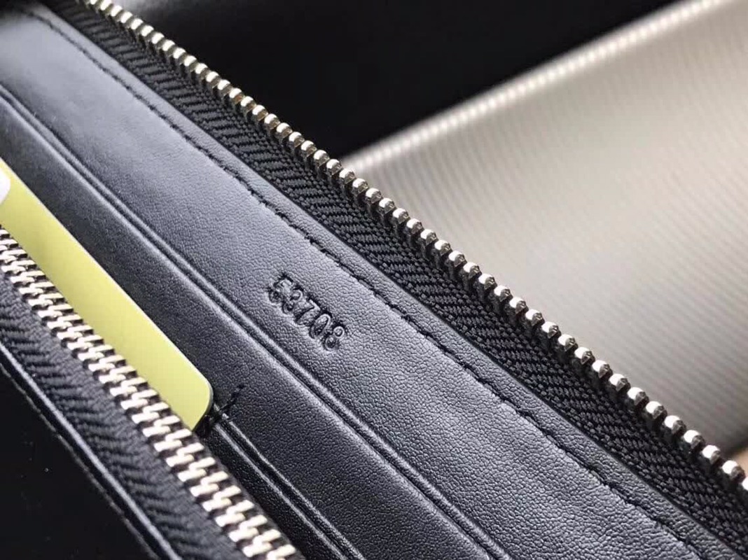 【BURBERRY 公式旗艦店】バーバリー 財布 当日出荷 好評に付き再入荷！19*10*2CM-BRAND OFF