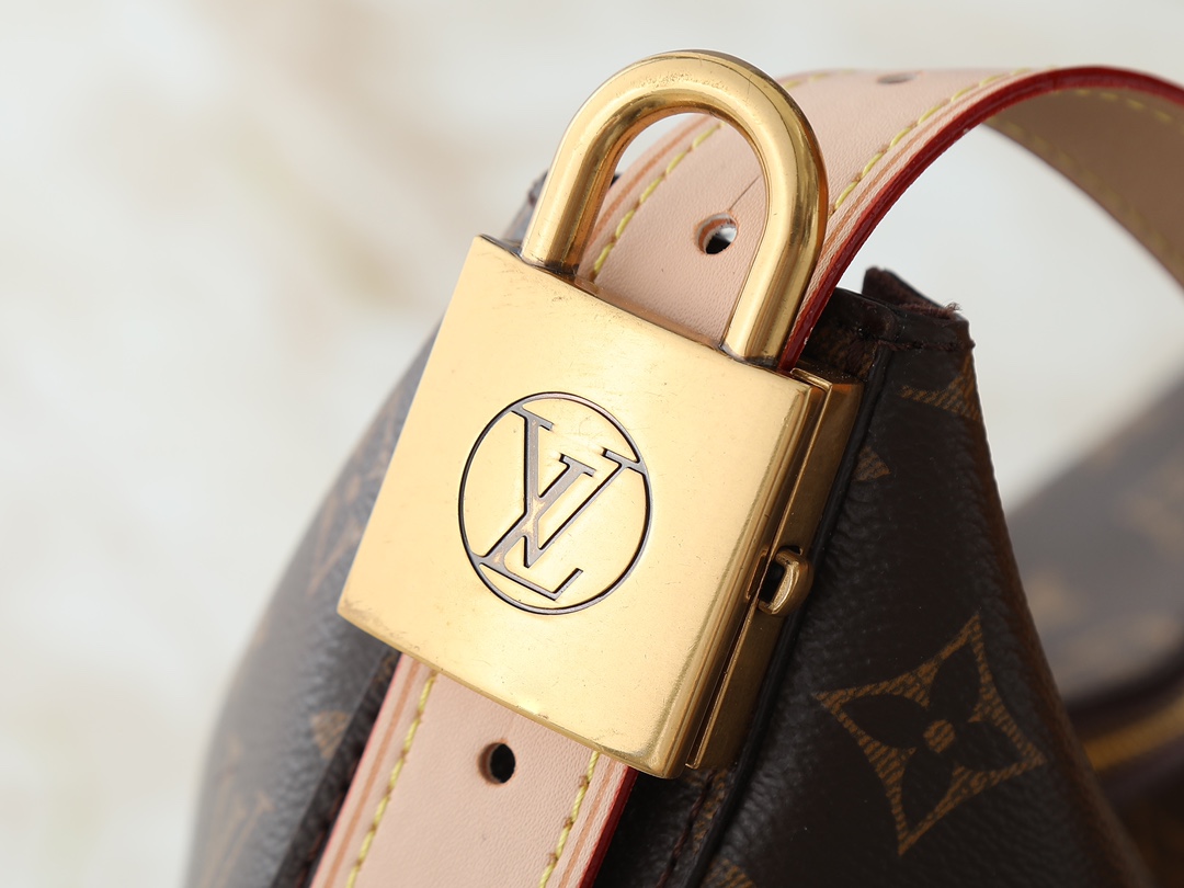 LOUIS VUITTON（ルイヴィトン）LOW KEY COOKIE M14642-BRAND OFF