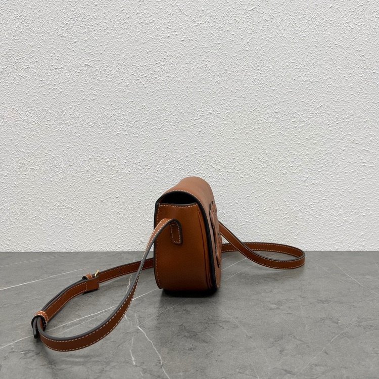 【CELINE旗艦店】(セリーヌ) ショルダーバッグ & クロスボディバッグ 18.5x8x15cm-BRAND OFF