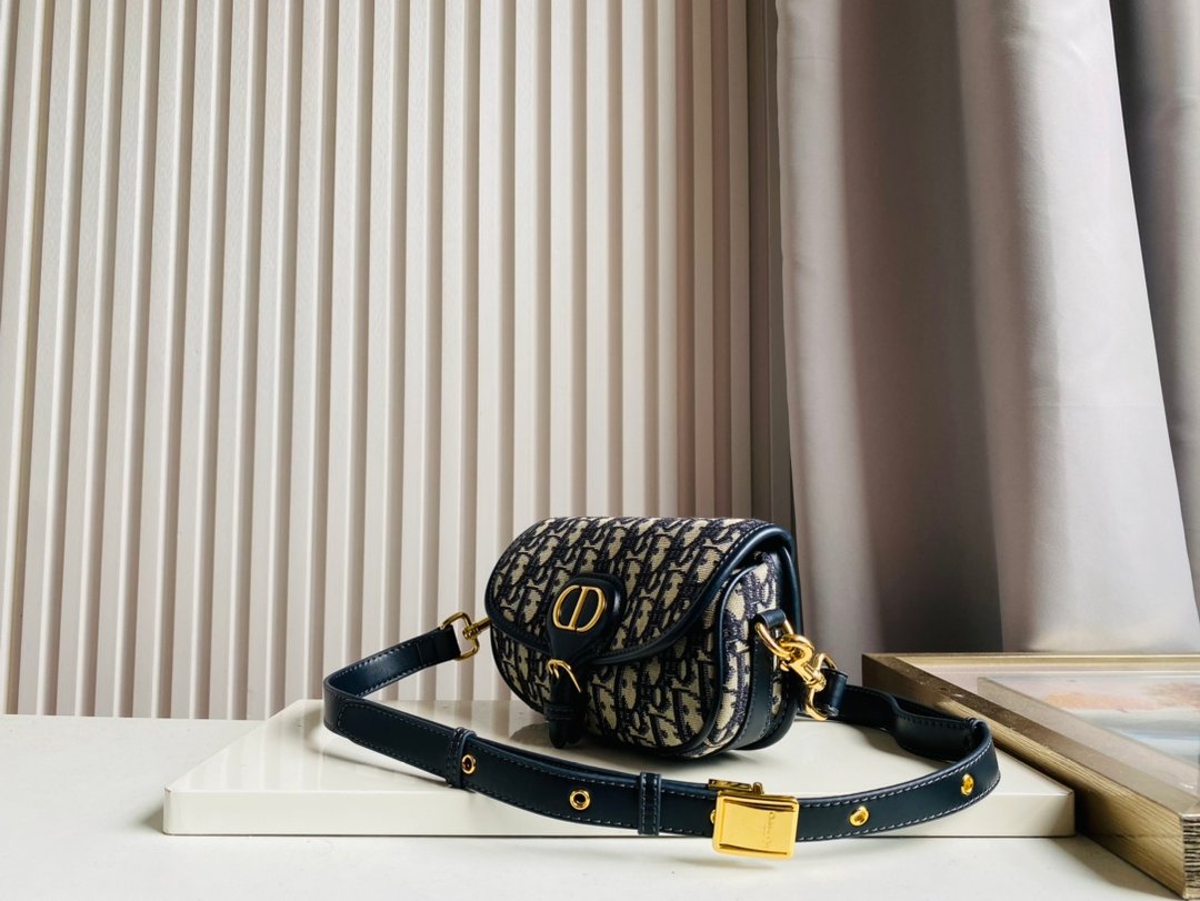 Christian Dior 【ディオール】Bobby ショルダーバッグ21x12x5cm-BRAND OFF