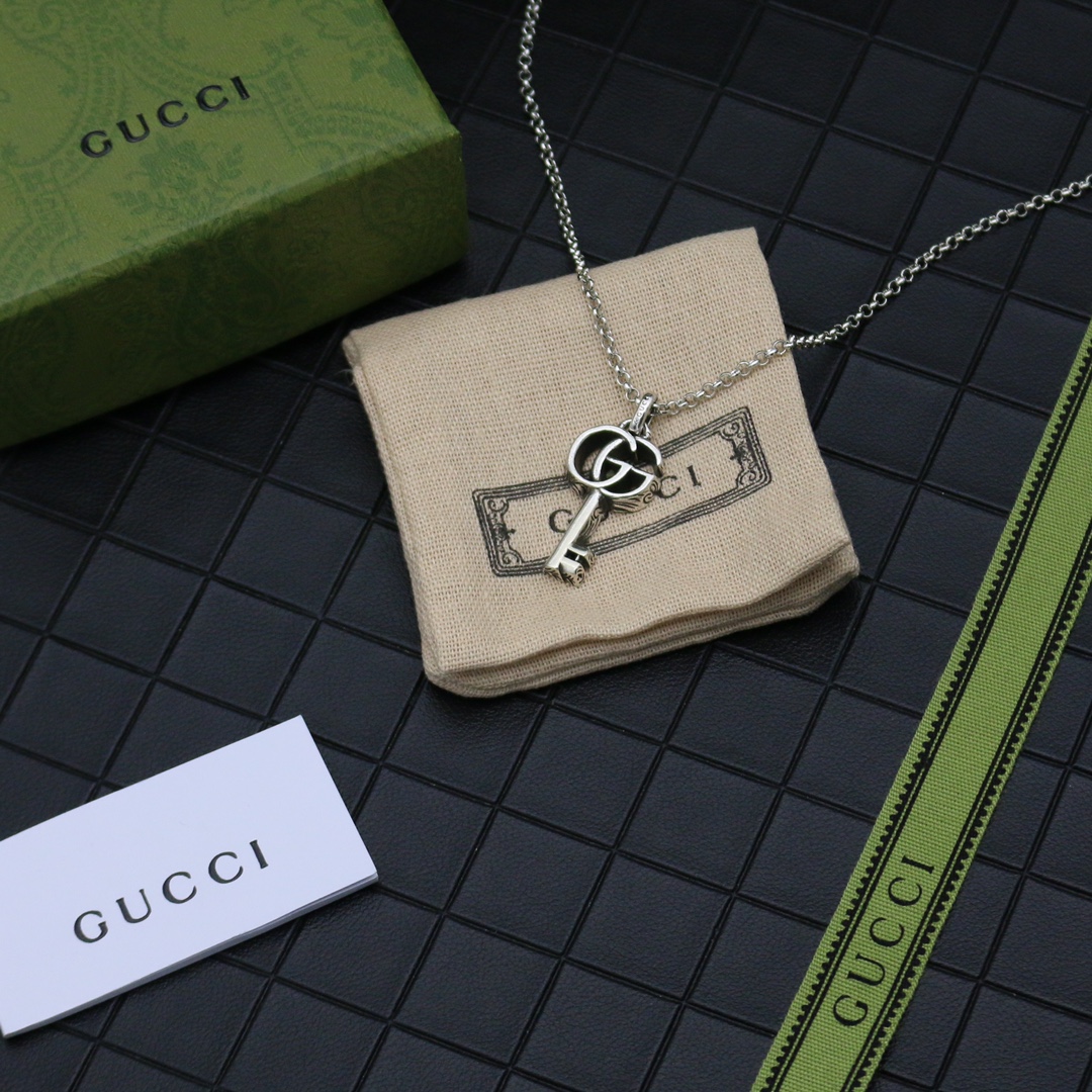 GUCCI インターロッキングG ネックレス-BRAND OFF