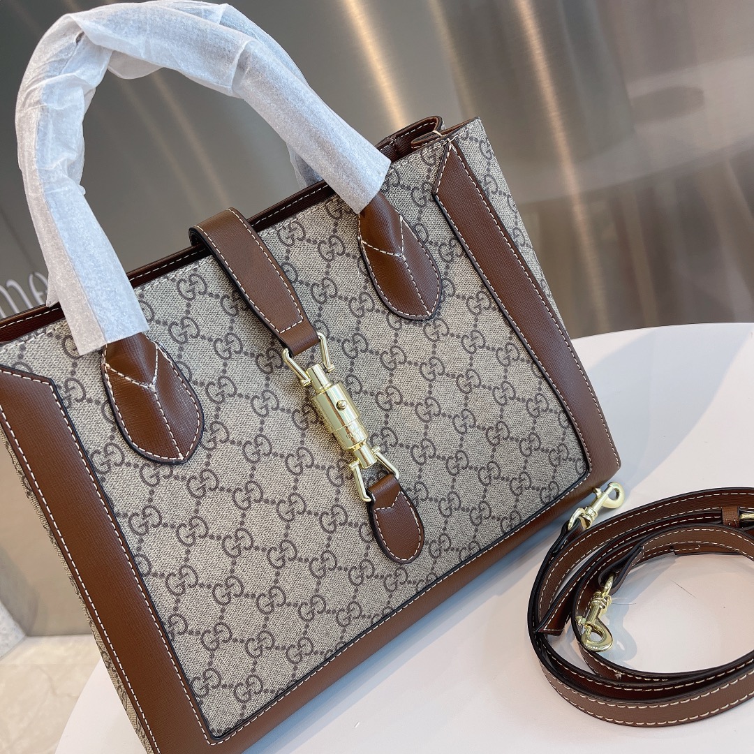 GUCCI メッセンジャーバッグ-BRAND OFF