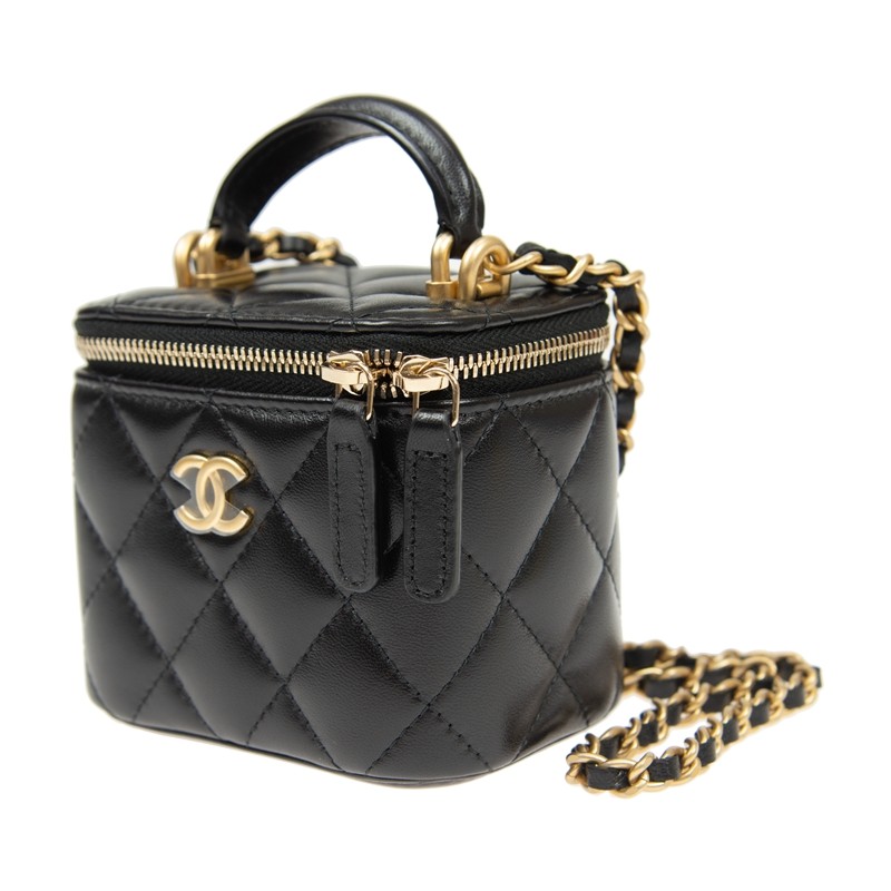 🔥限定30個！売り切れ次第終わり！【CHANEL |公式サイトは正規品】🔥CLASSY雑誌掲載💓松島花さん愛用★新作バニティーバッグ-BRAND OFF