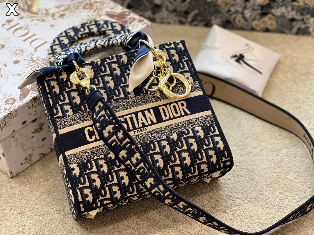 Diorディオールダイアモンドバッグ 21秋冬新作高級立体刺繍-BRAND OFF