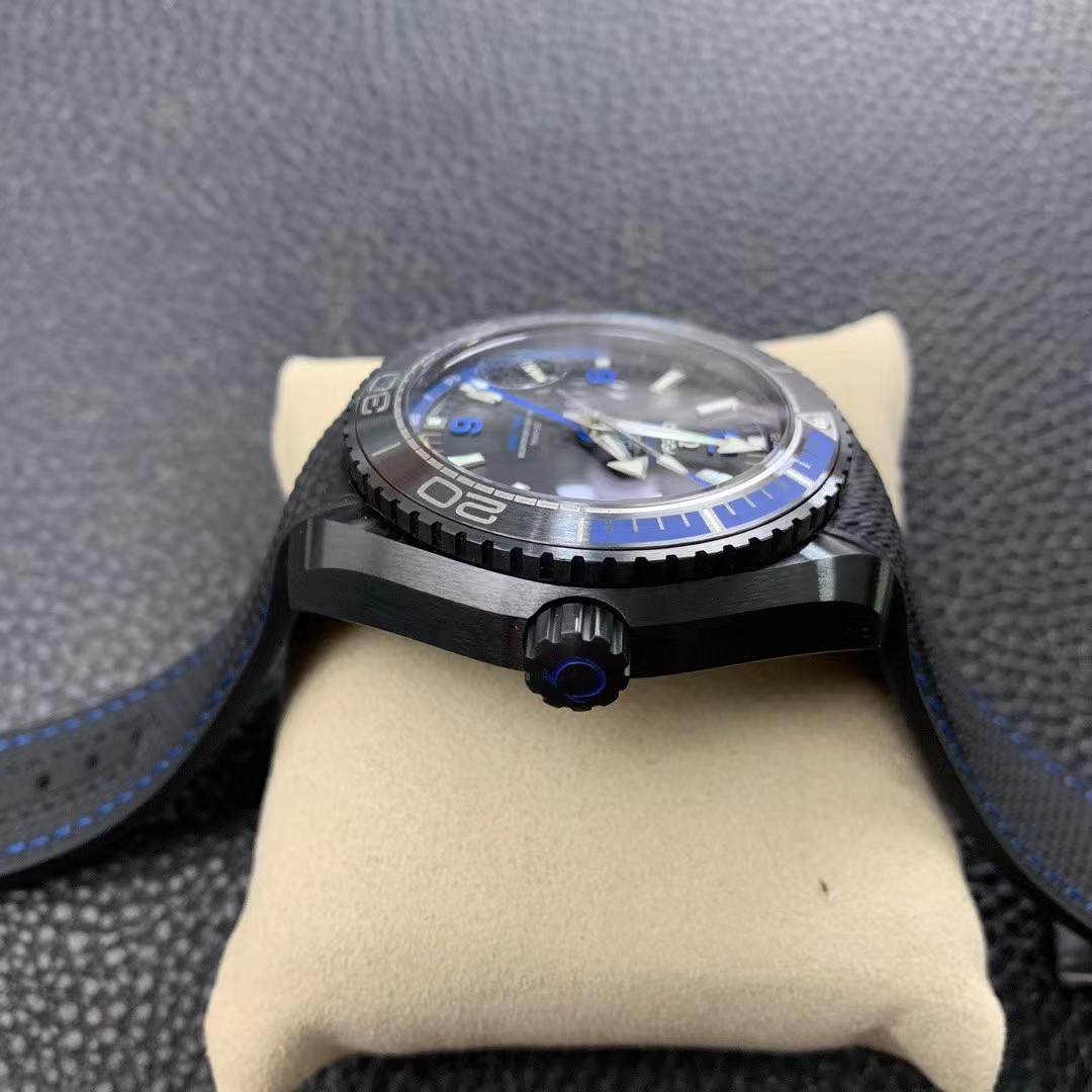 Omega Seamaster Planet Ocean Master Chronometer GMT Deep Black 215.92.46.22.01.002-BRAND OFF
