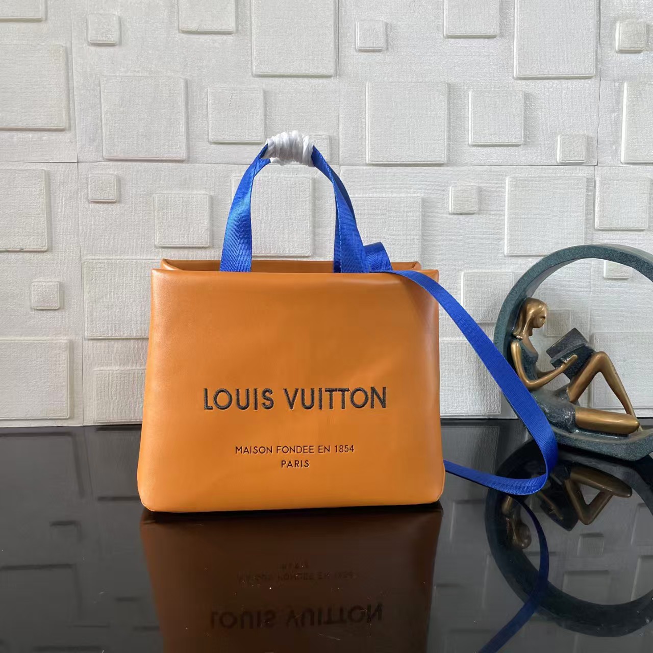 人気！！【LOUIS VUITTON】ルイ・ヴィトン 2024新製品ハンドバッグ M24457-BRAND OFF