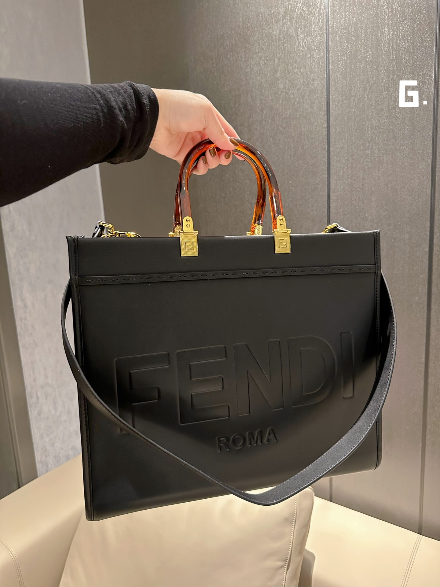 【FENDI公式 旗艦店】 フェンディ ハンドバッグ 当日出荷 好評に付き再入荷！50*31*16CM-BRAND OFF