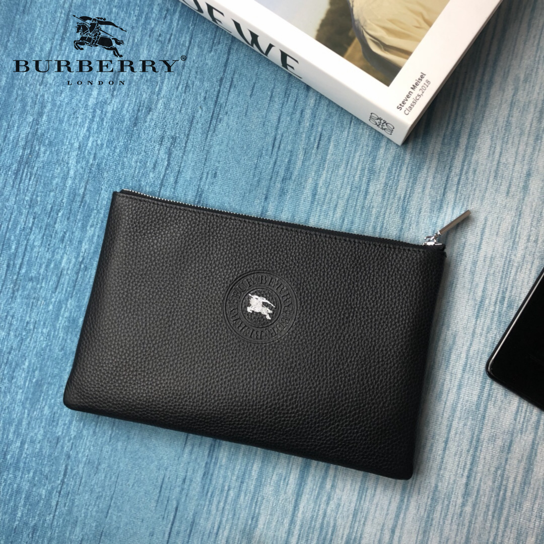 【BURBERRY 公式旗艦店】バーバリー クラッチバッグ 当日出荷 好評に付き再入荷！26*17*3CM-BRAND OFF