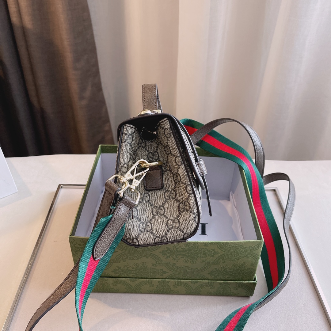 GUCCI メッセンジャーバッグ-BRAND OFF