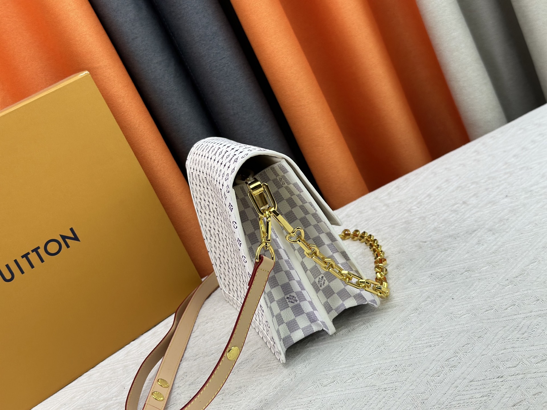 LOUIS VUITTON ルイヴィトン Dauphine Soft GM ショルダーバッグ M13255-BRAND OFF