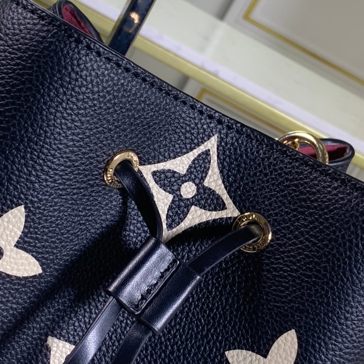 Louis Vuitton （ルイヴィトン） ショルダーバッグ 26x26x17.5 cm-BRAND OFF