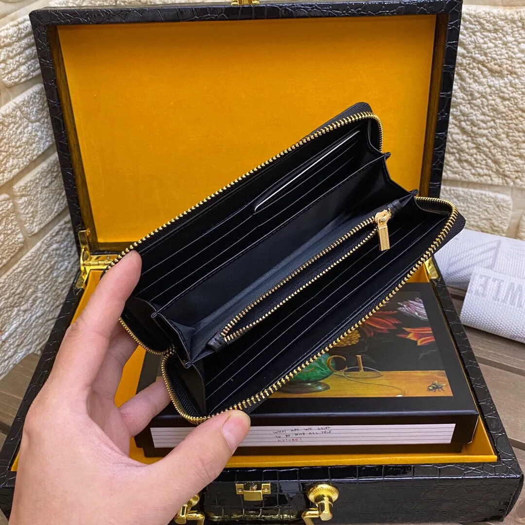【GUCCI 公式 旗艦店】グッチ 財布 当日出荷 好評に付き再入荷！21*10*2.5CM-BRAND OFF