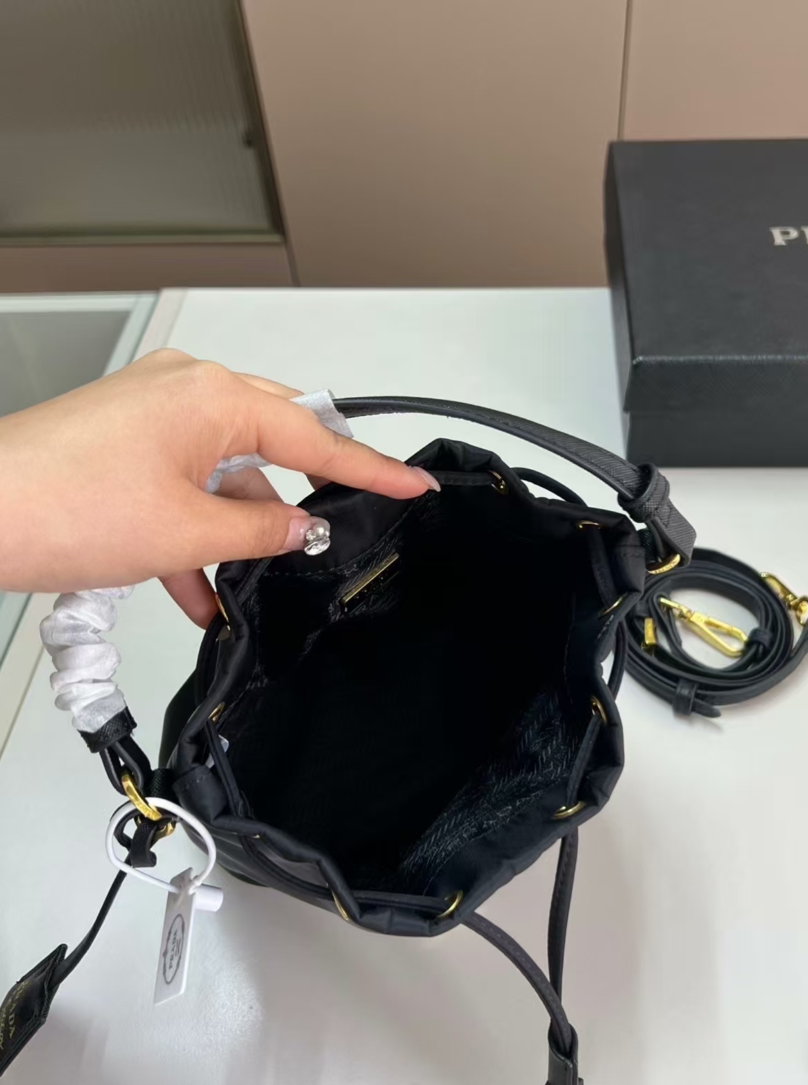 PRADA Re-Nylon バケット バッグ