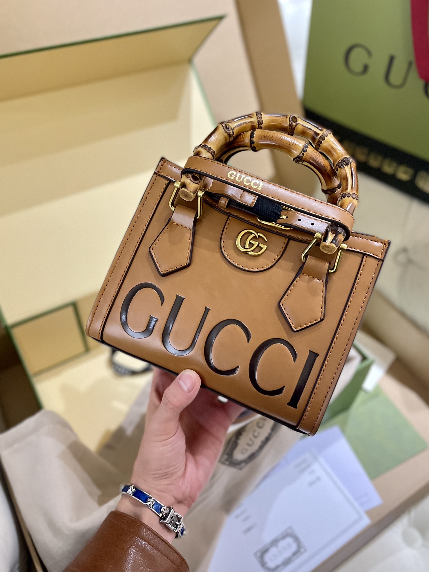 Gucciプレミアムエンボス竹節バッグGucciDianaショッピングバッグ-BRAND OFF
