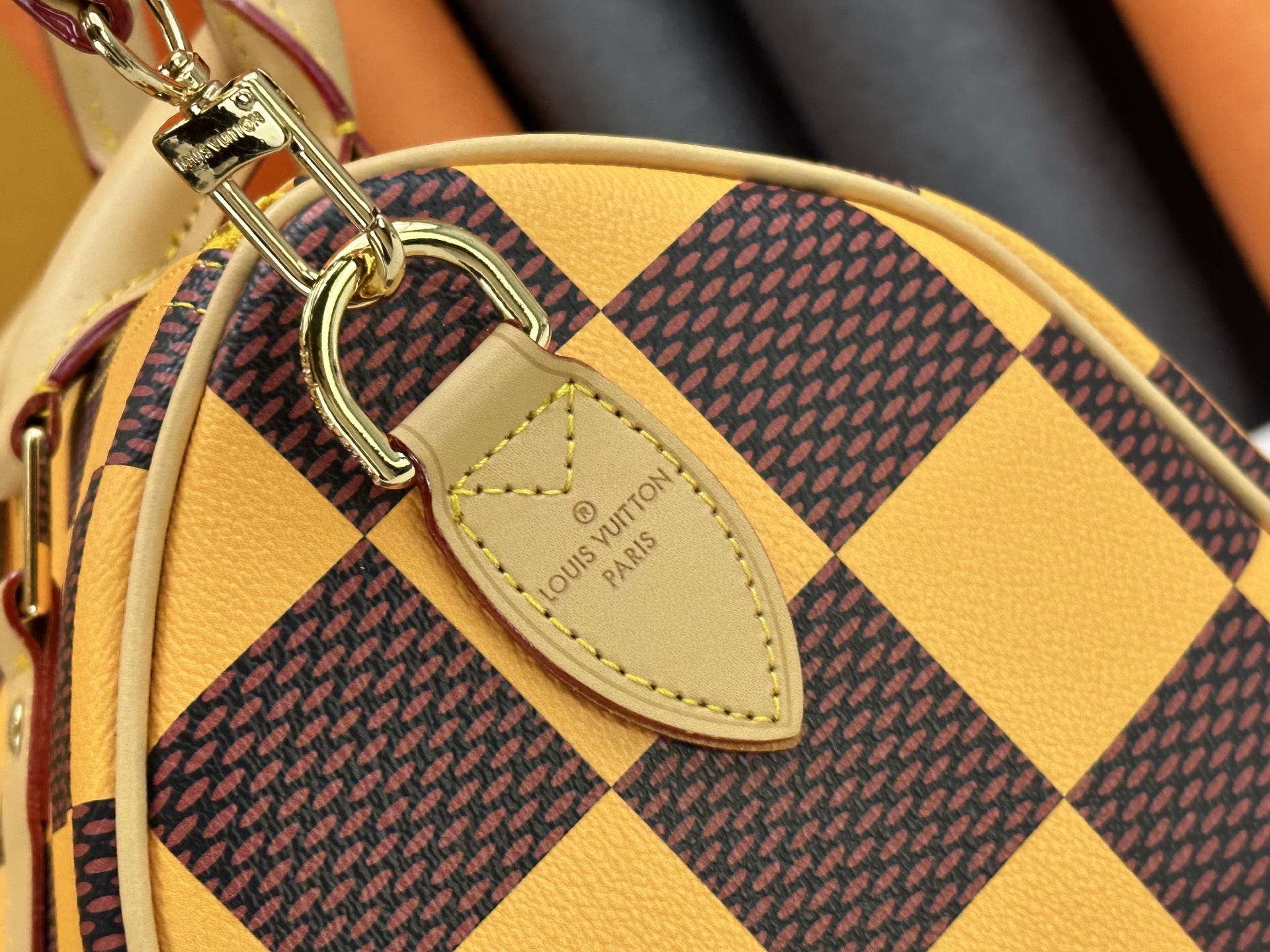 LOUIS VUITTON ルイヴィトン SEEDY SOFT 30 クロスボディバッグ-BRAND OFF