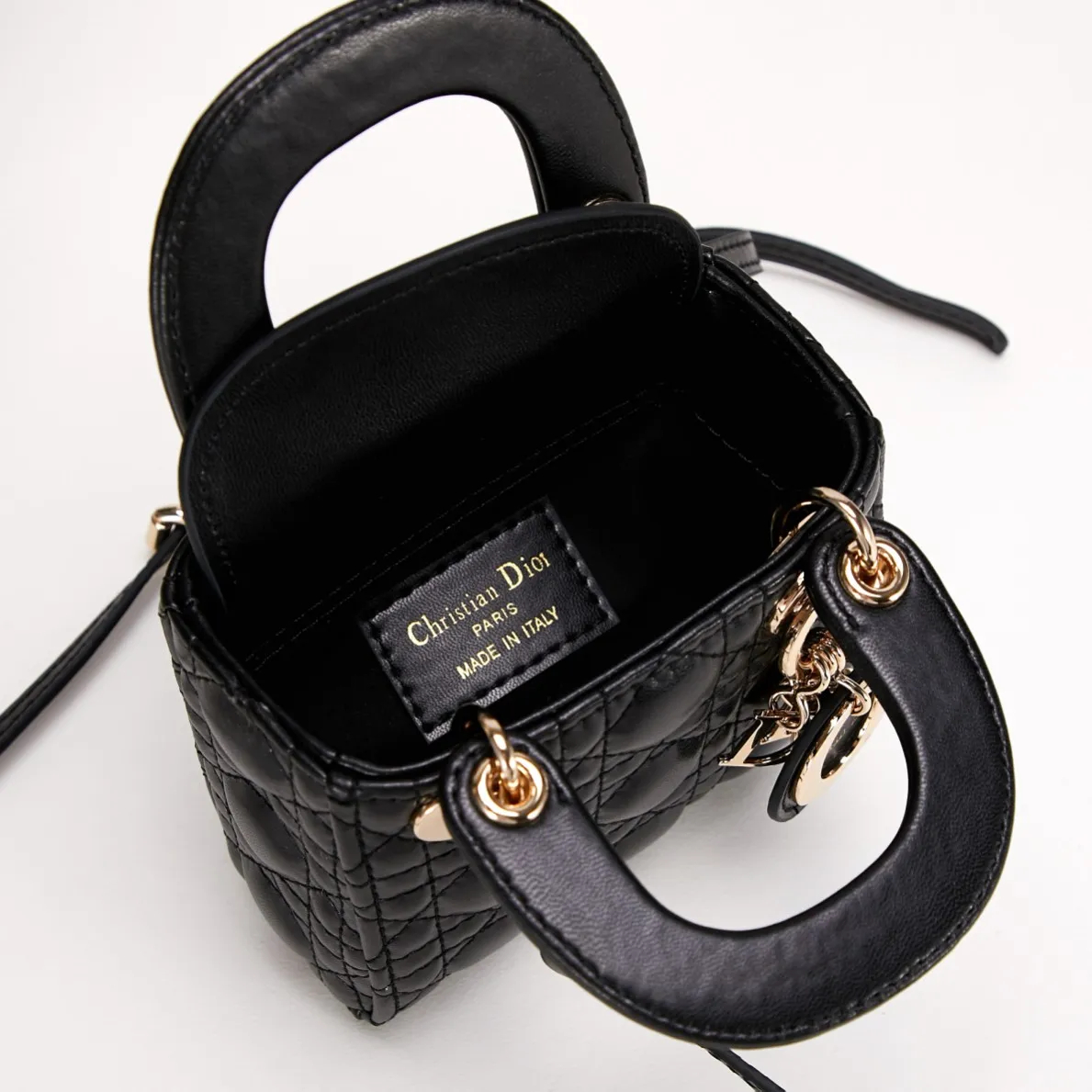 【DIOR 公式 旗艦店】ディオール ショルダーバッグ 当日出荷 好評に付き再入荷！12*10*5CM-BRAND OFF