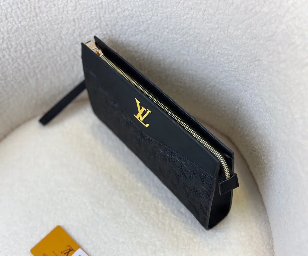 【 LOUIS VUITTON公式 旗艦店】ルイヴィトン クラッチバッグ 28*18*5CM 当日出荷 好評に付き再入荷！-BRAND OFF