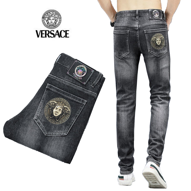 【VERSACE公式旗艦店】ご好評に付き再入荷！！-BRAND OFF