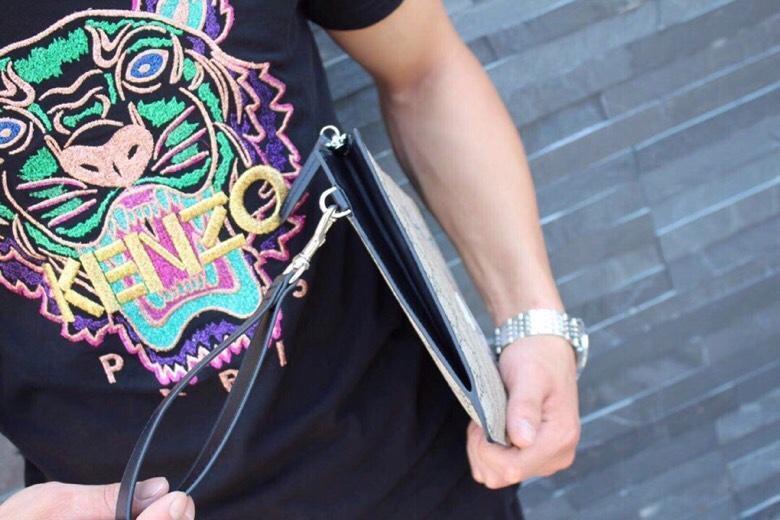Gucci（グッチ）クラッチバッグ 29x20x1.5cm-BRAND OFF